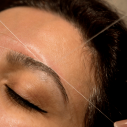 Brow-Threading-for-Sensitive-Skin-What-You-Need-to-Know-1170x500