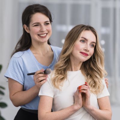 Makeup-course-for-beginners-scaled-1